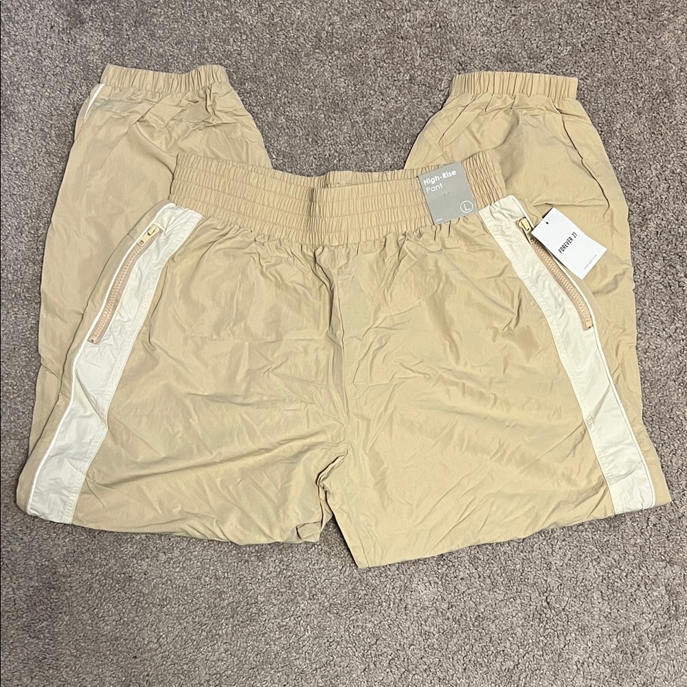 Forever21 Beige and Cream pants